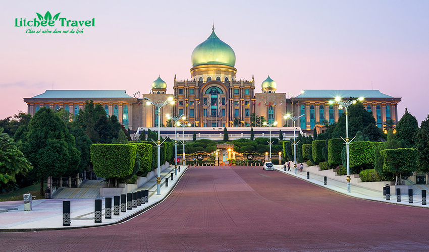 putrajaya malaysia litchee