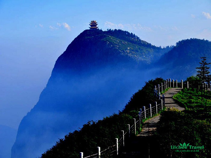 Nga-mi-trung-quoc-litchee-travel-3